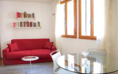 Studio with Canal View - Separate Building 6