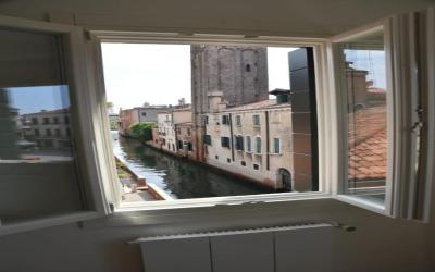 Deluxe Family Suite 1