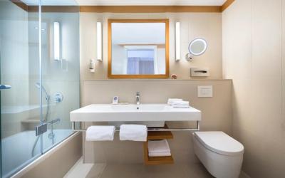 Superior Twin Room with Balcony and Sea View 1 Superior Twin Room with Balcony and Sea View 1