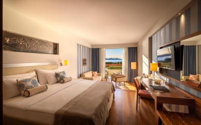 Deluxe Double Room with Balcony and Sea View 2 Deluxe Double Room with Balcony and Sea View 2