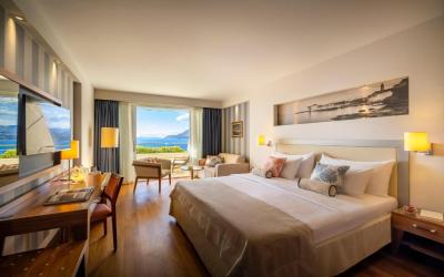 Premium Double Room with Balcony and Sea View 6 Premium Double Room with Balcony and Sea View 6