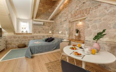 Deluxe Double Studio 7