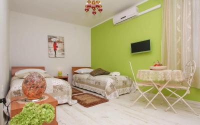 Zweibettzimmer mit eigenem Bad 2