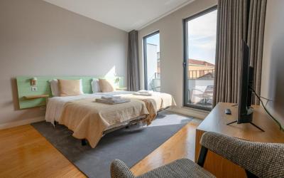 Apartment with Balcony 4