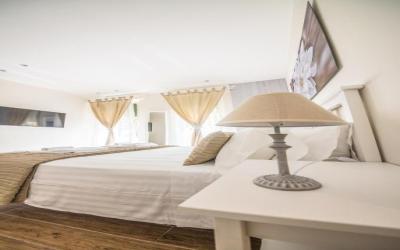 Deluxe Double Room 1 Deluxe Double Room 1