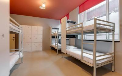 Bed in 6-bed en-suite dorm 3 Bed in 6-bed en-suite dorm 3