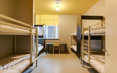 Bed in 8-bed en-suite dorm 4 Bed in 8-bed en-suite dorm 4