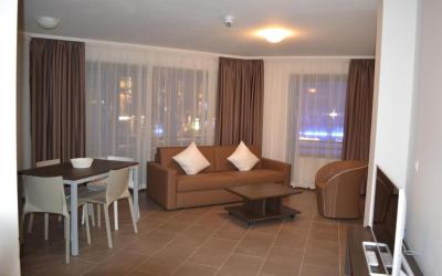 Superior One-Bedroom Apartment 4 Superior One-Bedroom Apartment 4