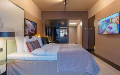 Standard King Room 6