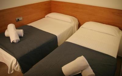 One-Bedroom Apartment (2 Adults) 1 One-Bedroom Apartment (2 Adults) 1