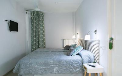 Interior Double or Twin Room with Private Bathroom 5 Interior Double or Twin Room with Private Bathroom 5