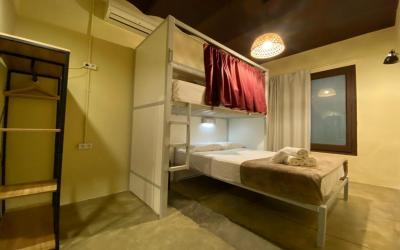 Triple Room with Shared Bathroom 6