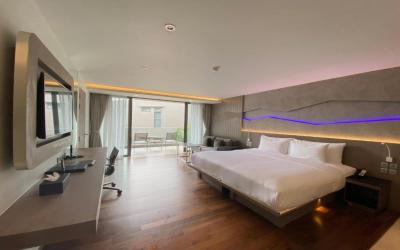 Premier Comfy Room 2