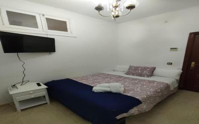 Standard Single Room with Shared Bathroom 6 Standard Single Room with Shared Bathroom 6