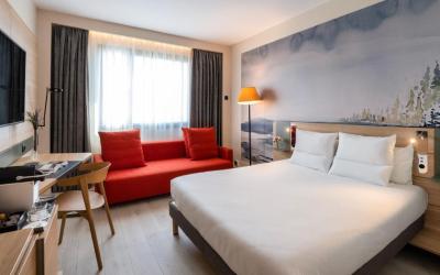 Executive Double Room with sofa 1 Executive Double Room with sofa 1