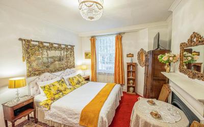 Classic Double or Twin Room 5