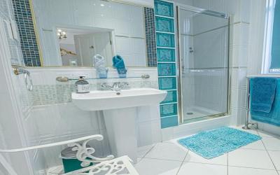 Deluxe Triple Room 7