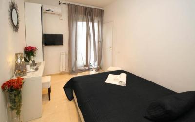 Camera Matrimoniale con Balcone 1