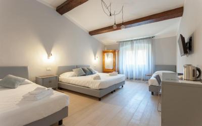 Deluxe Quadruple Room 3