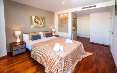 Victoria Diagonal Mar Barcelona 3