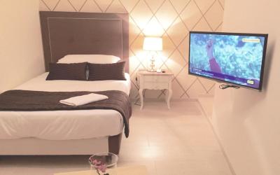 Di Rienzo Pantheon Palace 9 Di Rienzo Pantheon Palace 9