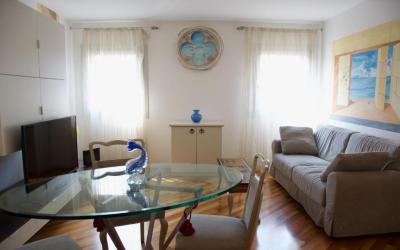 Anzolo Palace - Rooms & Apartments 9