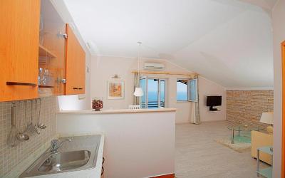 Big Blue Apartments 8 Big Blue Apartments 8