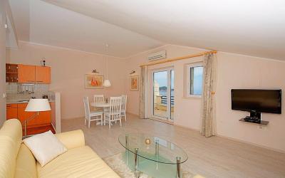 Big Blue Apartments 7 Big Blue Apartments 7