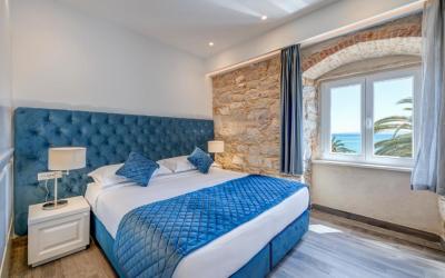 Palms Promenade Luxury Rooms 10 Palms Promenade Luxury Rooms 10