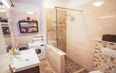 For All Seasons Apartment 4