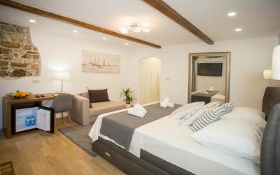 Palace Luxury Room 9