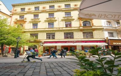 Best Spot Hostel 8 Best Spot Hostel 8