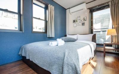 Calm Asakusa Kaminarimon Gate CLx 9 Calm Asakusa Kaminarimon Gate CLx 9