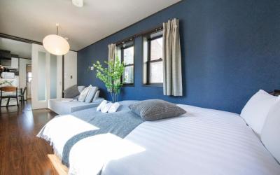 Calm Asakusa Kaminarimon Gate CLx 7 Calm Asakusa Kaminarimon Gate CLx 7