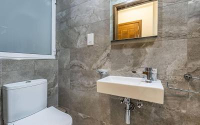 Nocturnal Elegance Apartment by Solea 9