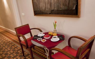 We Boutique Hotel Barcelona 8