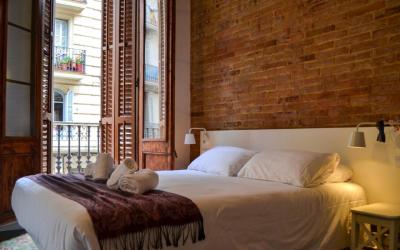 Happy People Plaza España Apartments 10