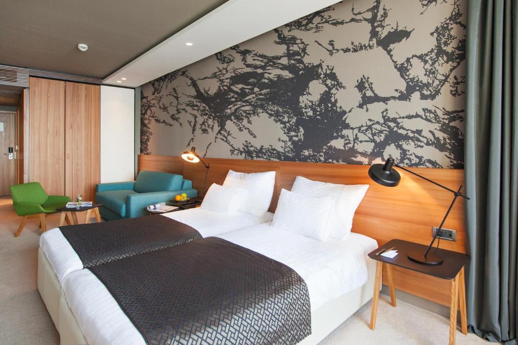 Deluxe Double Room with Sea View and Balcony 2 Deluxe Double Room with Sea View and Balcony 2