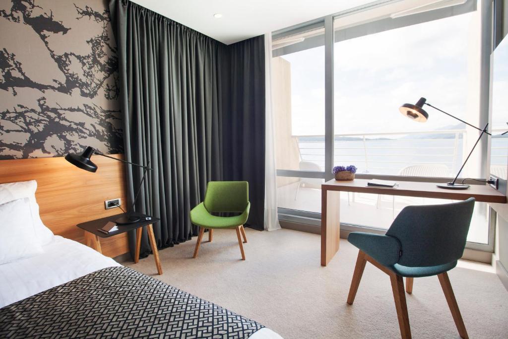 Special Offer: Superior Sea View Room with Guided City Tour 12 Special Offer: Superior Sea View Room with Guided City Tour 12