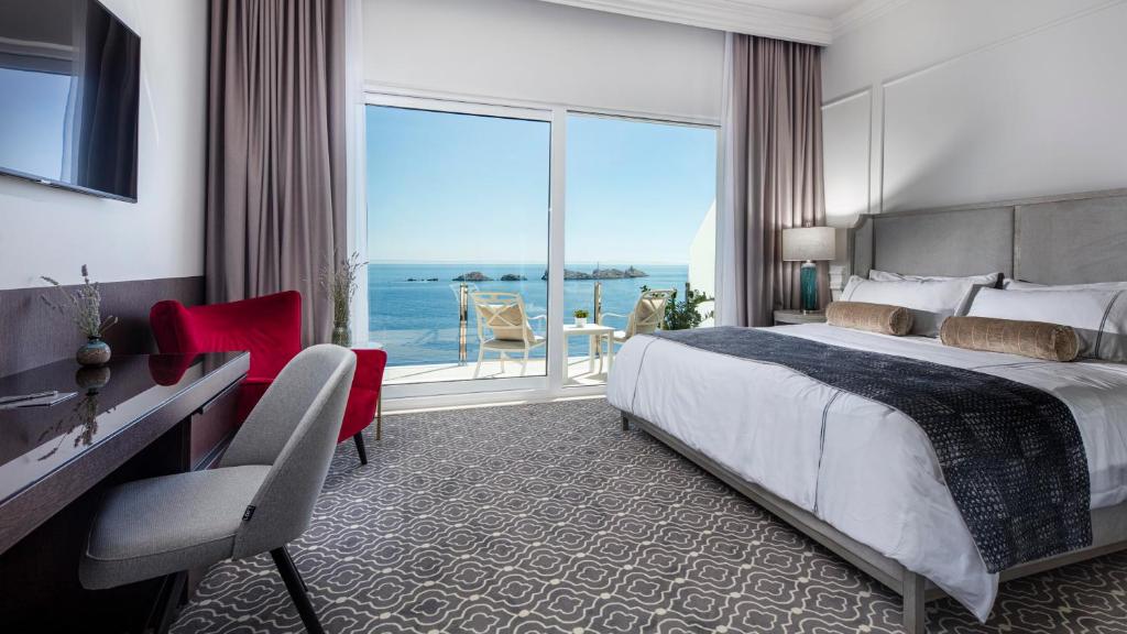 Luxury Double Room with Sea View and Balcony 5 Luxury Double Room with Sea View and Balcony 5