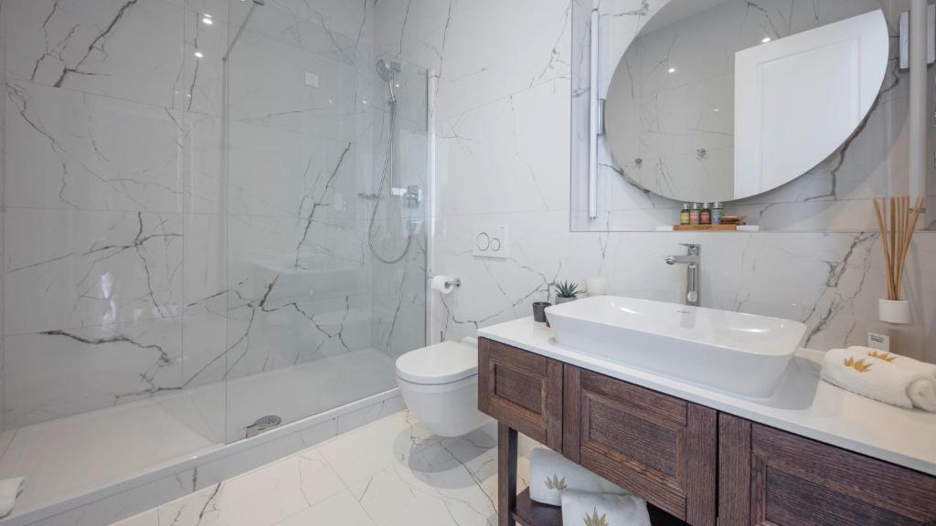 Early Booking Deal 2021 - Luxury Double Room with Balcony 8 Early Booking Deal 2021 - Luxury Double Room with Balcony 8