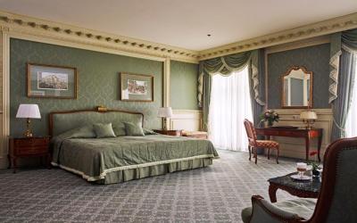 1 King Bed Grand Terrace City View 10 1 King Bed Grand Terrace City View 10