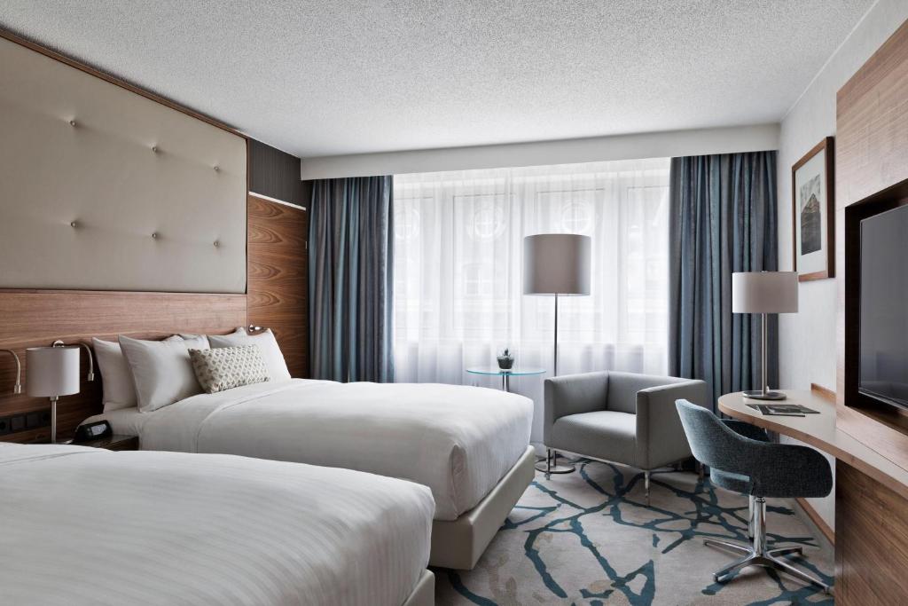 Deluxe Double Room with Two Double Beds 8 Deluxe Double Room with Two Double Beds 8