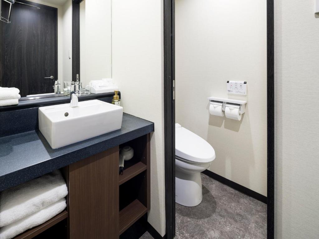 Comfort Twin Room for 3 people - Cleaning every 4 days 3 Comfort Twin Room for 3 people - Cleaning every 4 days 3