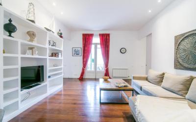 Three-Bedroom Apartment with Terrace 2 Three-Bedroom Apartment with Terrace 2