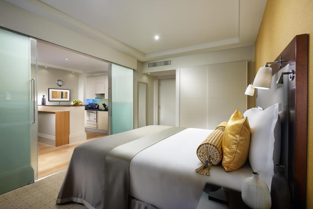 Kings Deluxe Junior Suite 9 Kings Deluxe Junior Suite 9