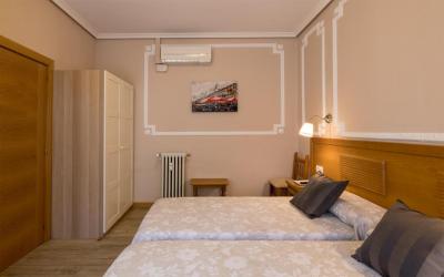 Hostal Santillan 8 Hostal Santillan 8