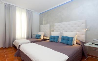 Hostal Las Fuentes 3 Hostal Las Fuentes 3