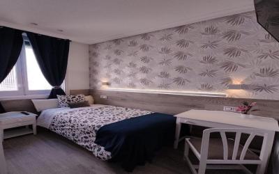 Hostal Alfaro 5 Hostal Alfaro 5