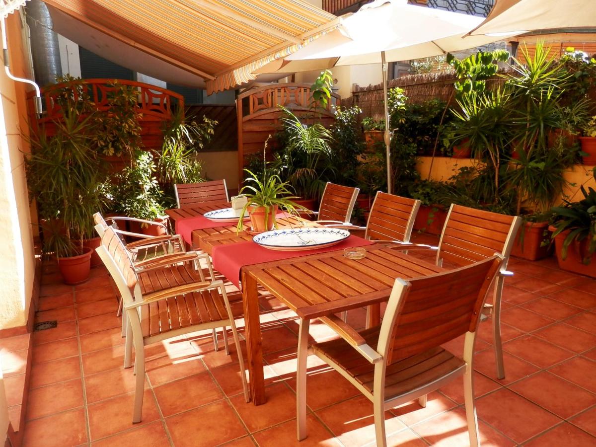 Barcelona Central Garden Hostal 5 Barcelona Central Garden Hostal 5